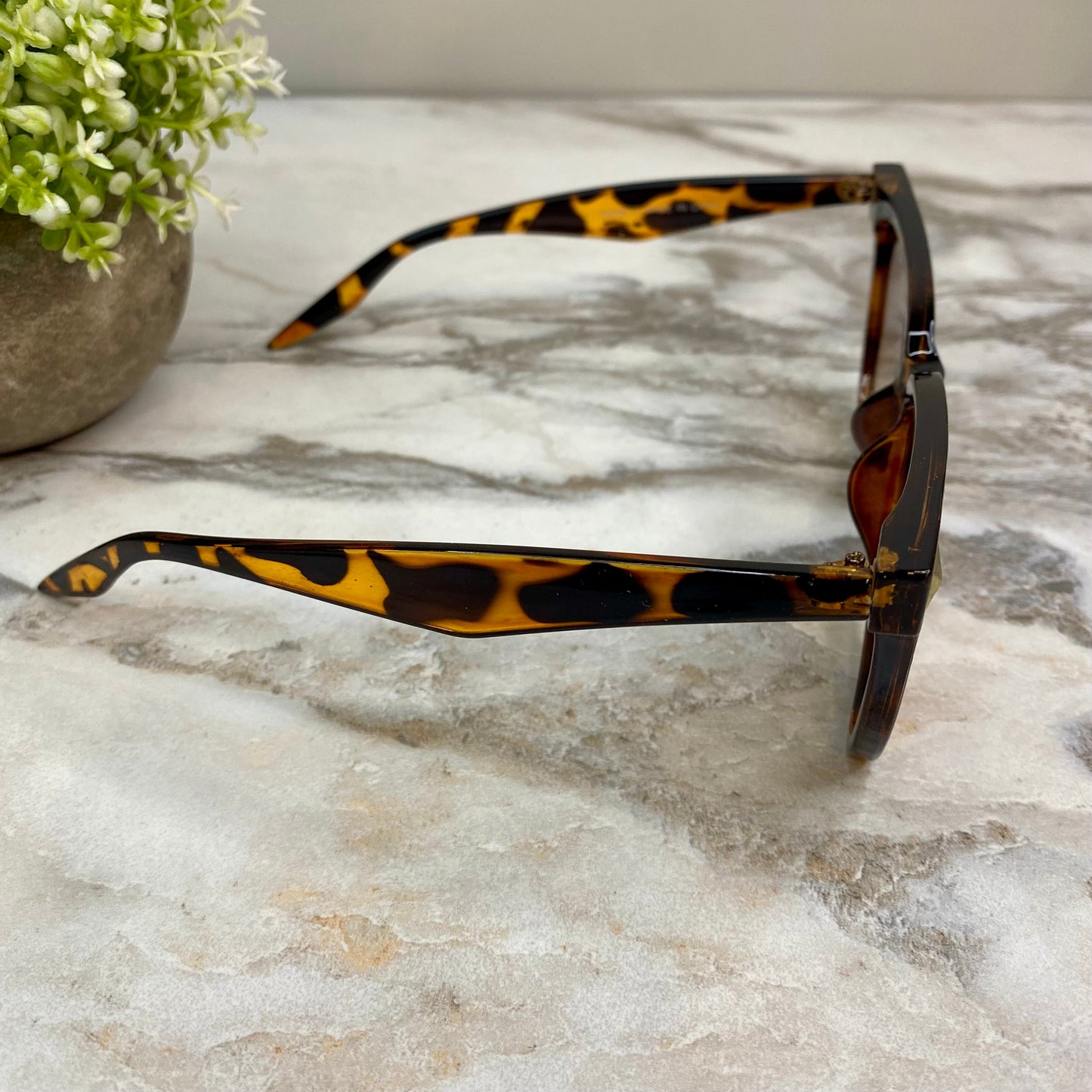 Sunglasses - Style J - Tortoise