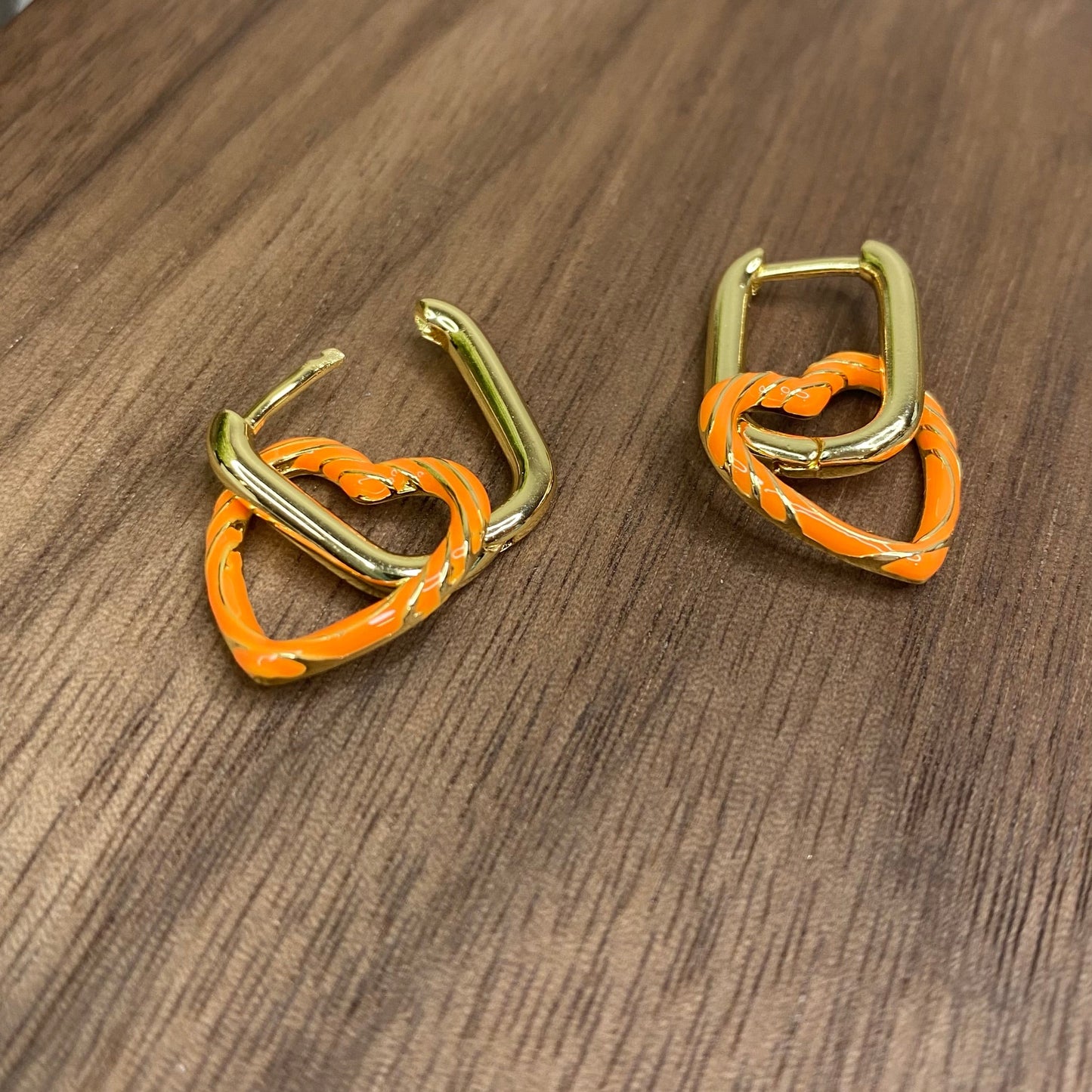 Metal Dangle Earrings - Heart Link - Orange